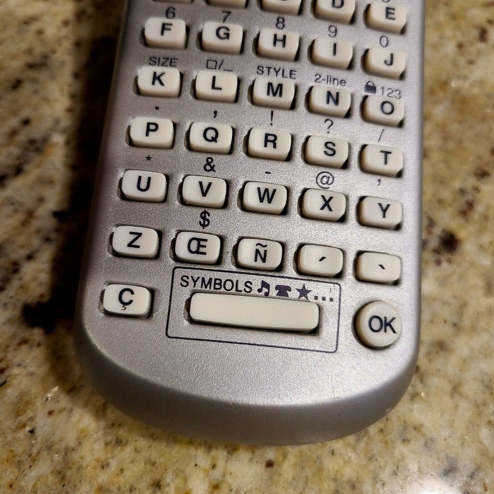 Dymo LetraTag Silver Handheld Labeler Maker Machine Portable Tested Works! - Picture 4 of 12